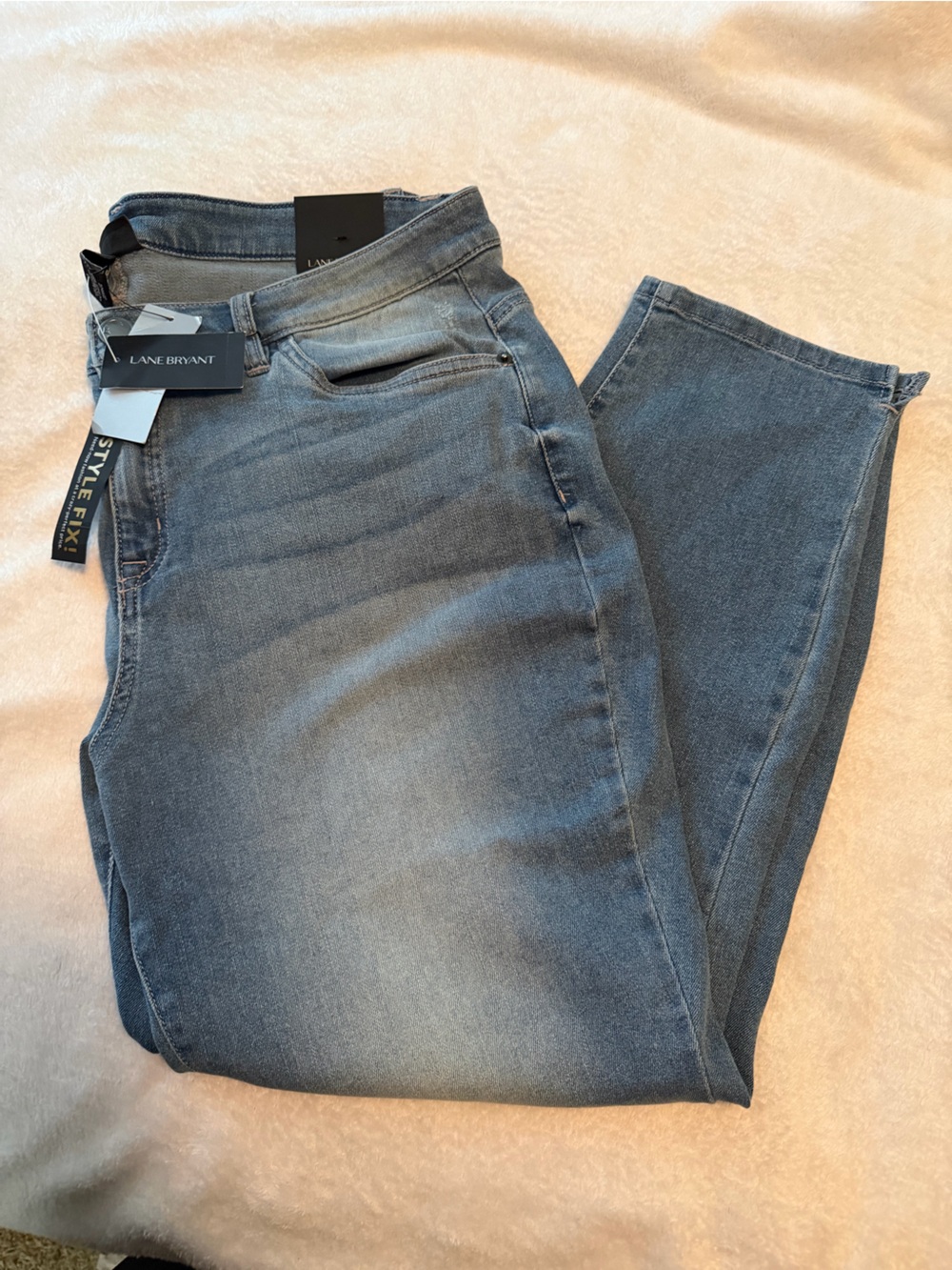 Lane Bryant Denim capris- Medium Wash Size 18 NWT